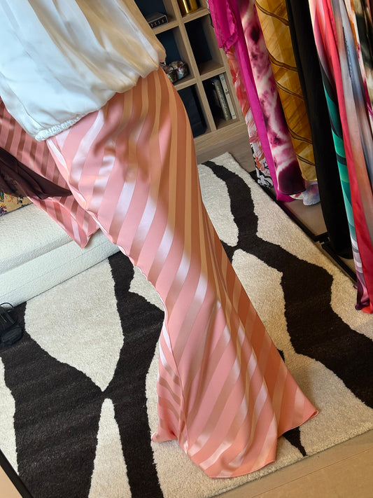 THE CARRIE SKIRT